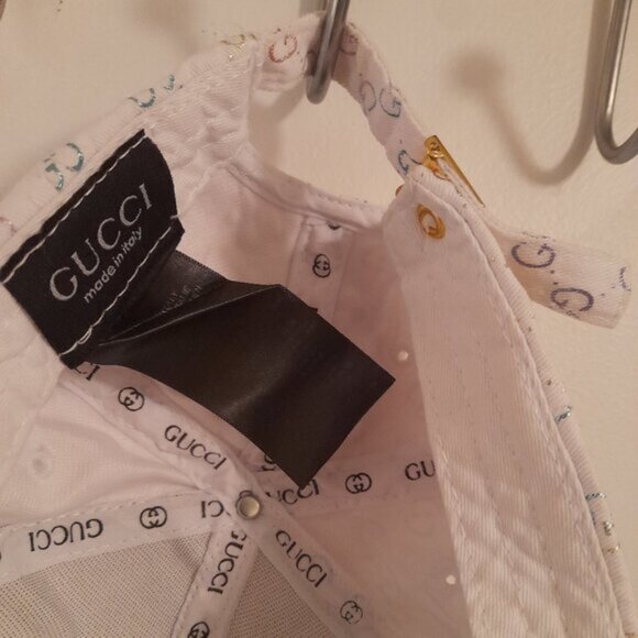 Authentic white Gucci monogram hat/cap. - Picture 9 of 11